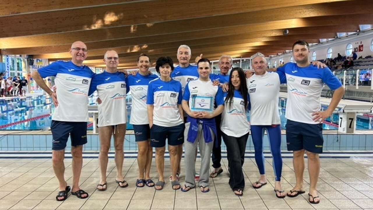 Master di Nuoto Pinnato: la Calypso conquista 10 medaglie a Lignano